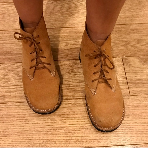 PRIVATELY SOLD!!! Vintage HO2 Studio tan suede leather ankle boots - Picture 14 of 14